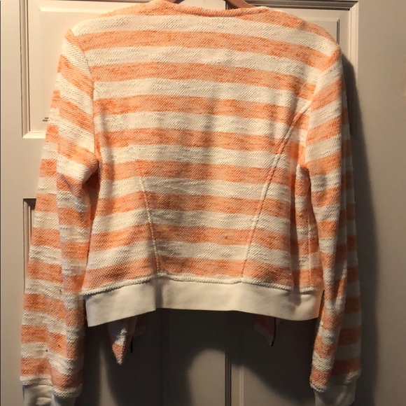 Peach and beige jacket - Picture 3 of 3